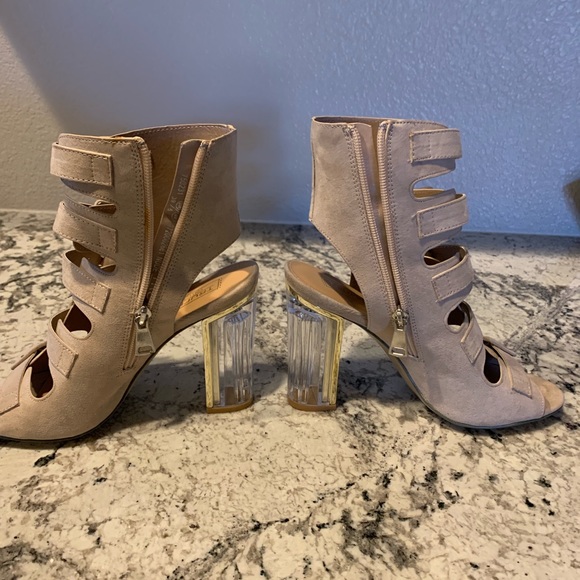 NWOT Truffle clear block heel - Picture 1 of 7